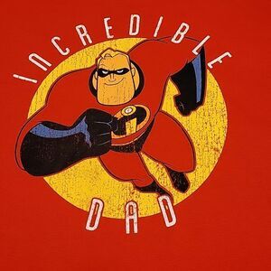 🫧 Disney Incredibles Red "Incredible Dad". Size XL Men